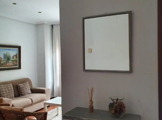 Casco Historico- Vivienda De 2 Habitaciones Con Parking